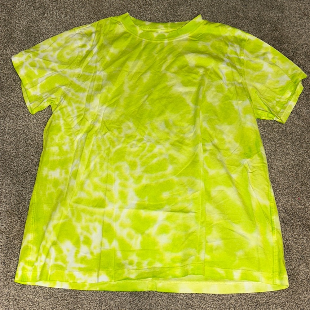 lululemon tee